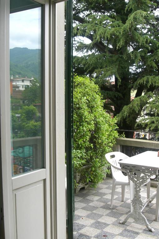 Hotel Alpino Barga Extérieur photo